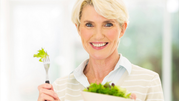 Un estudio dice que se puede retrasar la menopausia con ciertos alimentos, ¿es cierto?